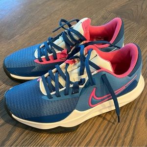 Nike womens running shoes